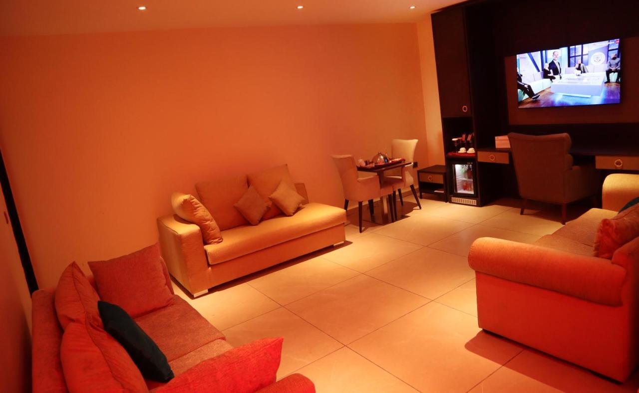 Monty Suites Calabar Εξωτερικό φωτογραφία